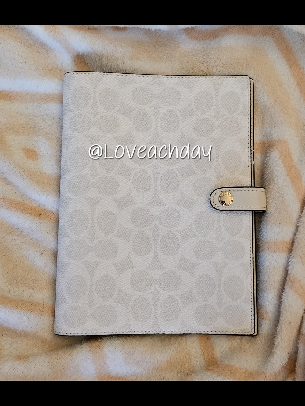 Coach✨️Signature Leather Notebook Cover - Chalk White